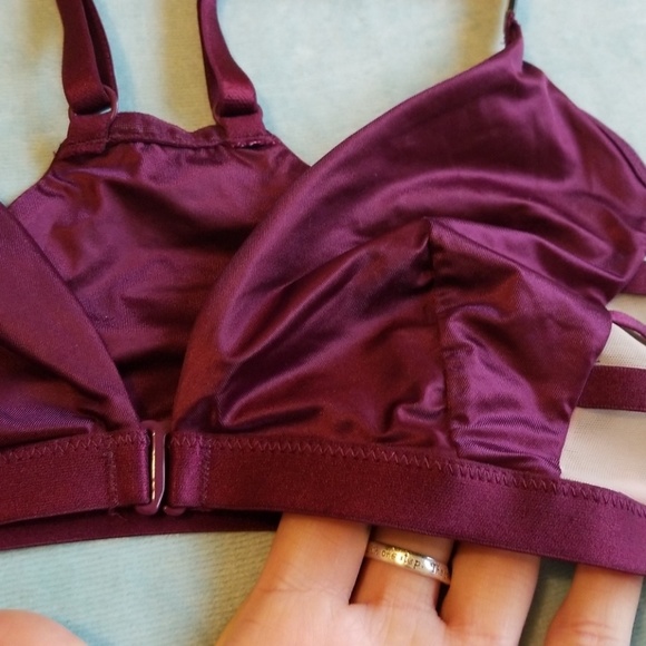 Victoria's Secret unlined bralette - Picture 3 of 6